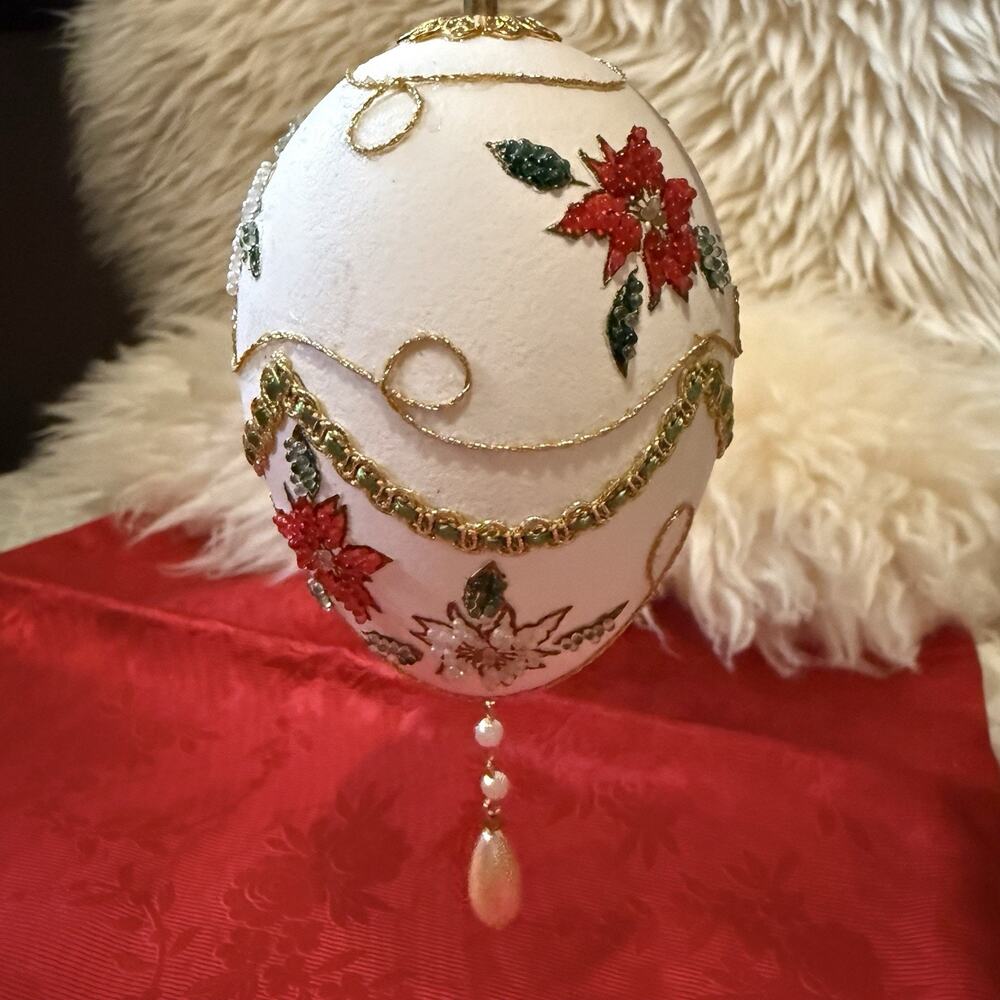 Vintage Handcrafted Embellished Goose Egg Sankyo Music Box Christmas Ornament